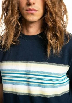 Quiksilver TRANSAT PLACEMENT - T-shirt Imprimé - Dark Blue -Quiksilver Soldes Magasin 00b747e6cf1344c88c52d51db6efe41c