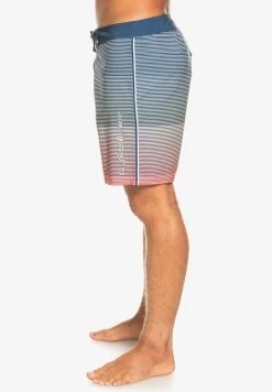 Quiksilver BOARD - Short De Bain - Insignia Blue -Quiksilver Soldes Magasin 5126f798a07c42d8a9e8040880ab7ae7