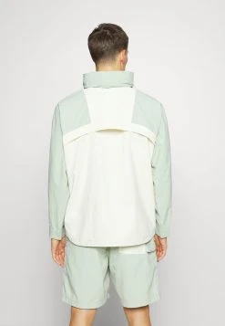 Quiksilver ALTITUDE JACKET - Blouson - Frosty Green -Quiksilver Soldes Magasin 6e8571aa14a1482490349ca00a1d2878